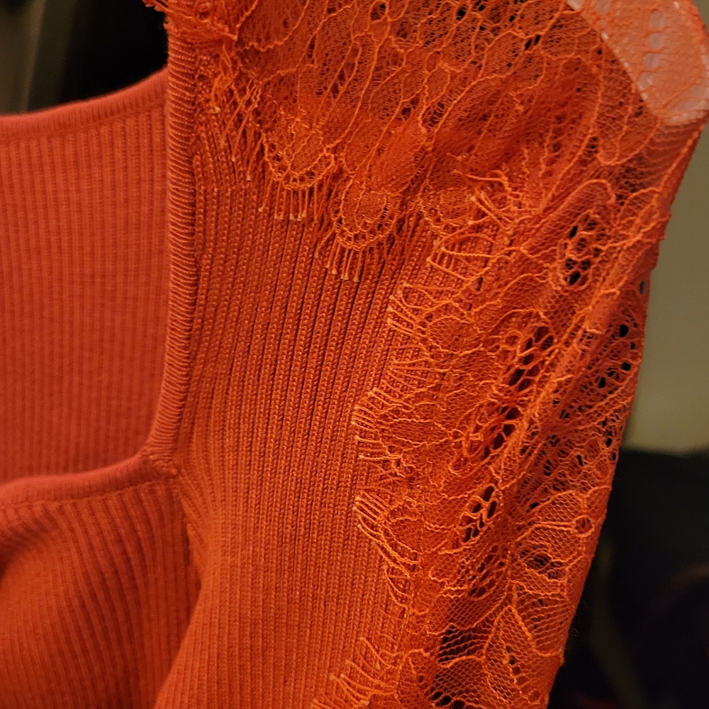 VENUS Burnt Orange Ribbed Top - Picture 4 of 5